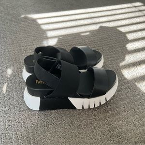MIA Platform Sandals